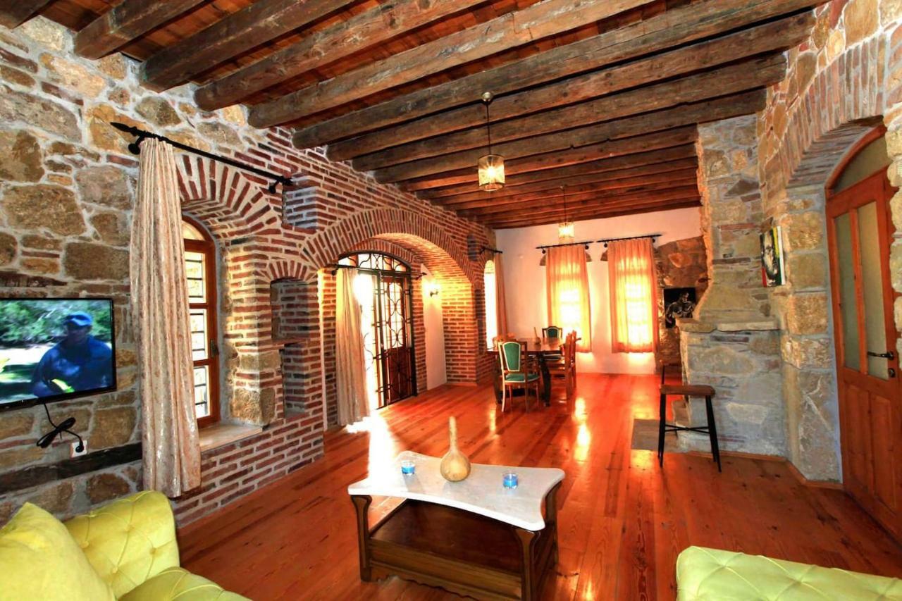 Side Cottagehause Екстер'єр фото