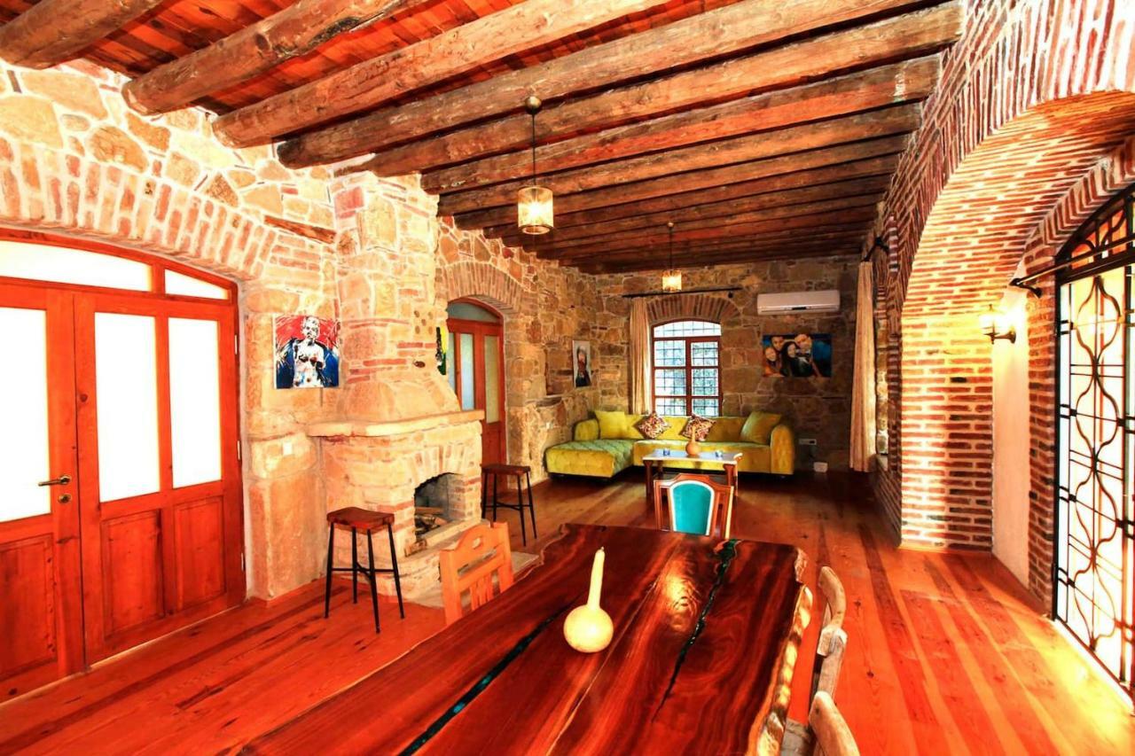 Side Cottagehause Екстер'єр фото