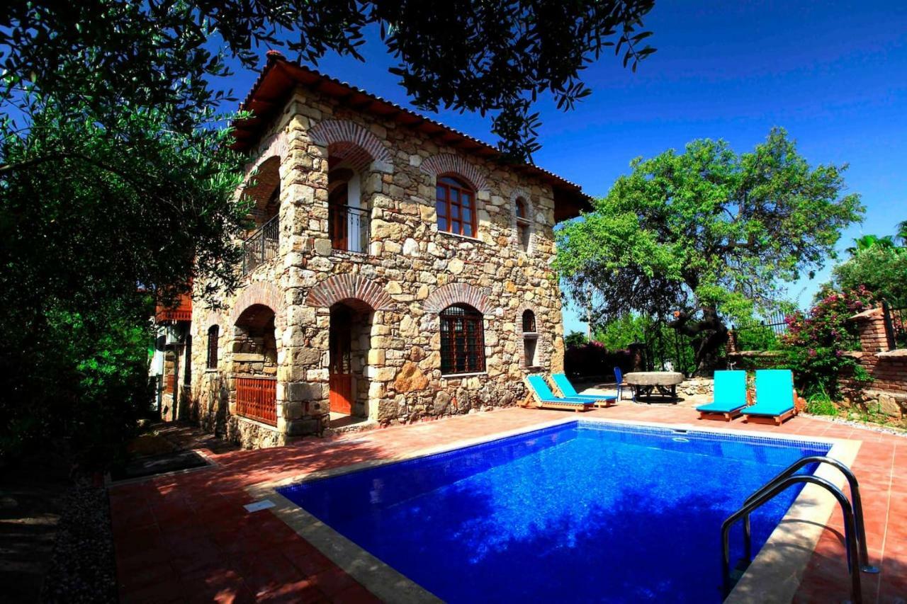 Side Cottagehause Екстер'єр фото